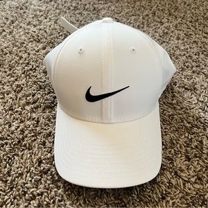 White embroidered nike hat